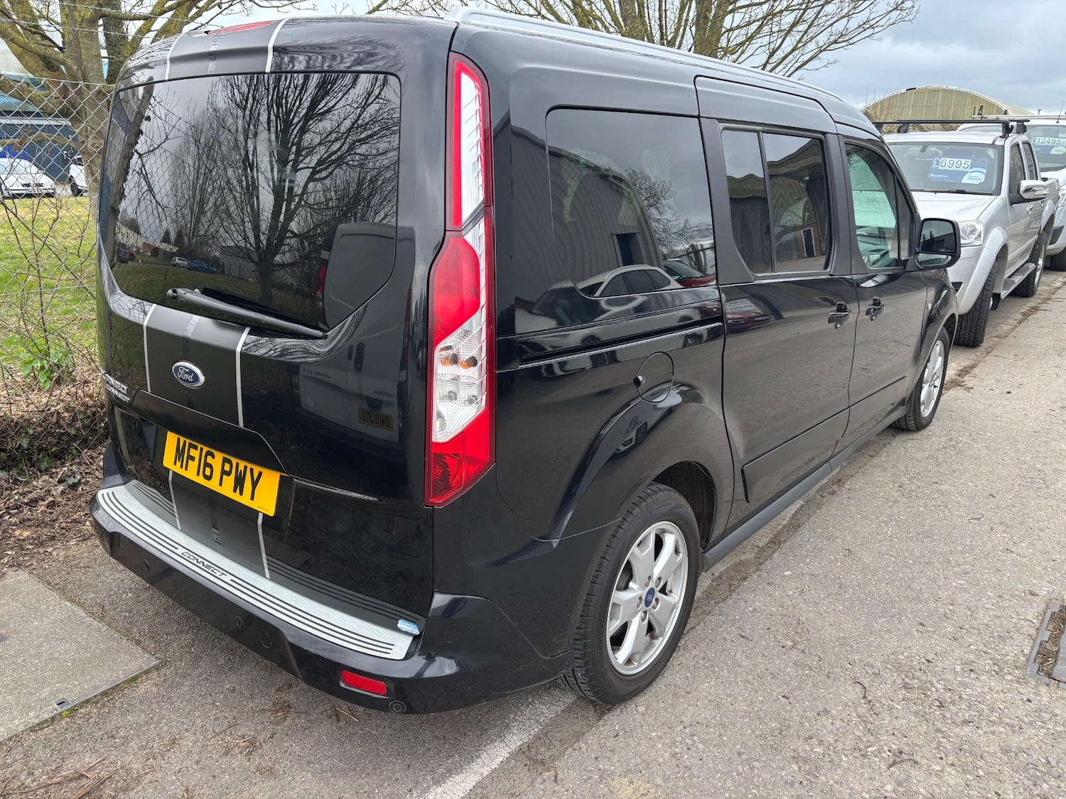 Used Ford Grand Tourneo Connect 2016 for sale - 77974189: Photo 6