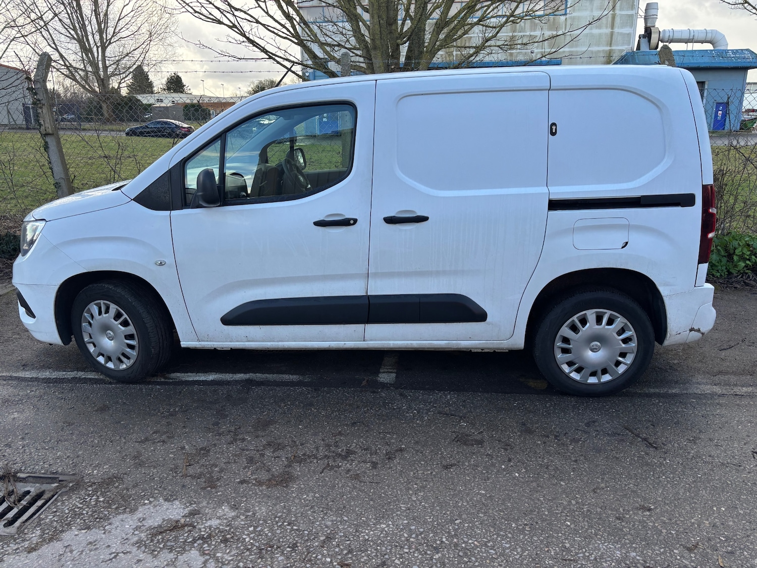 Used Vauxhall Combo 2020 for sale - 77543665: Photo 2