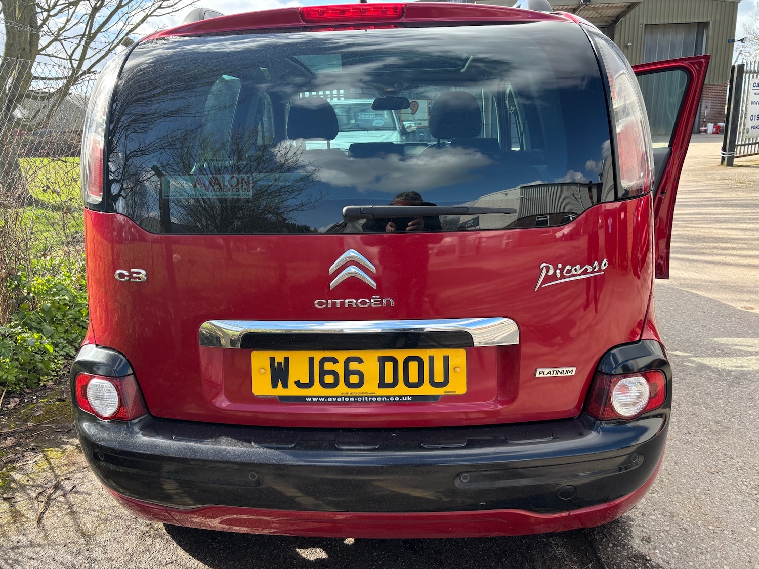 Used Citroen C3 Picasso 2016 for sale - 77831716: Photo 4