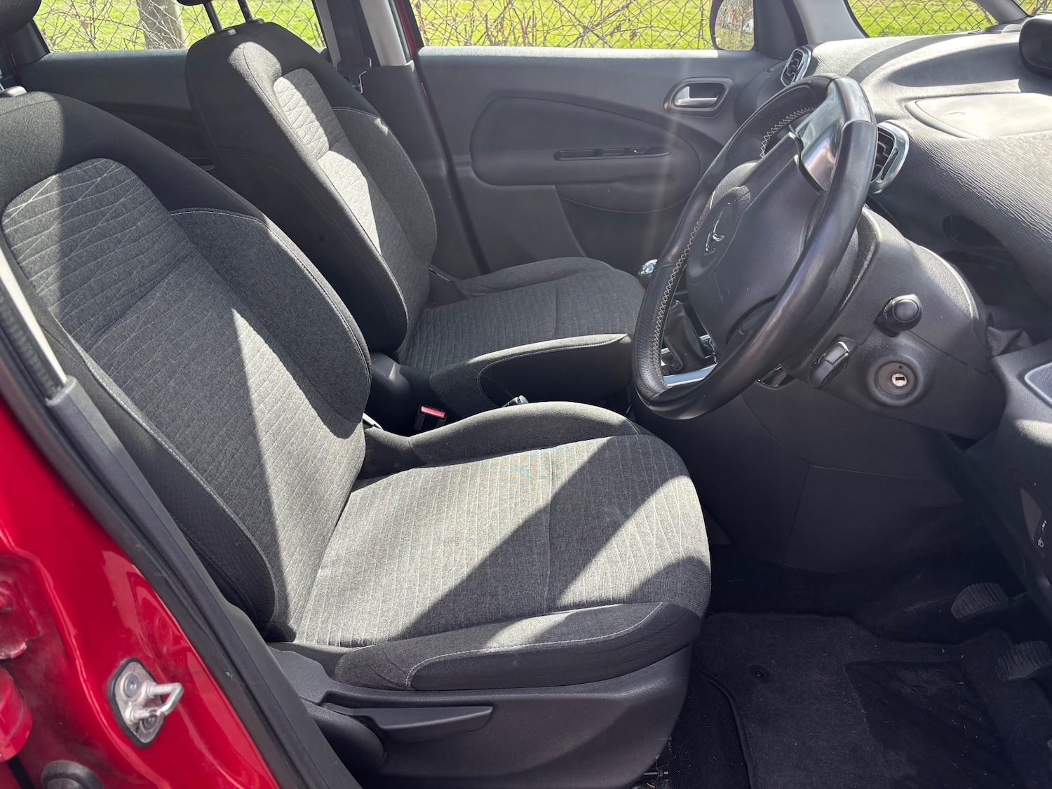 Used Citroen C3 Picasso 2016 for sale - 77831716: Photo 5