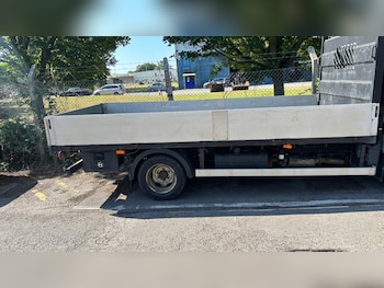 Used Mitsubishi Canter 2015 for sale - 79161802: Photo