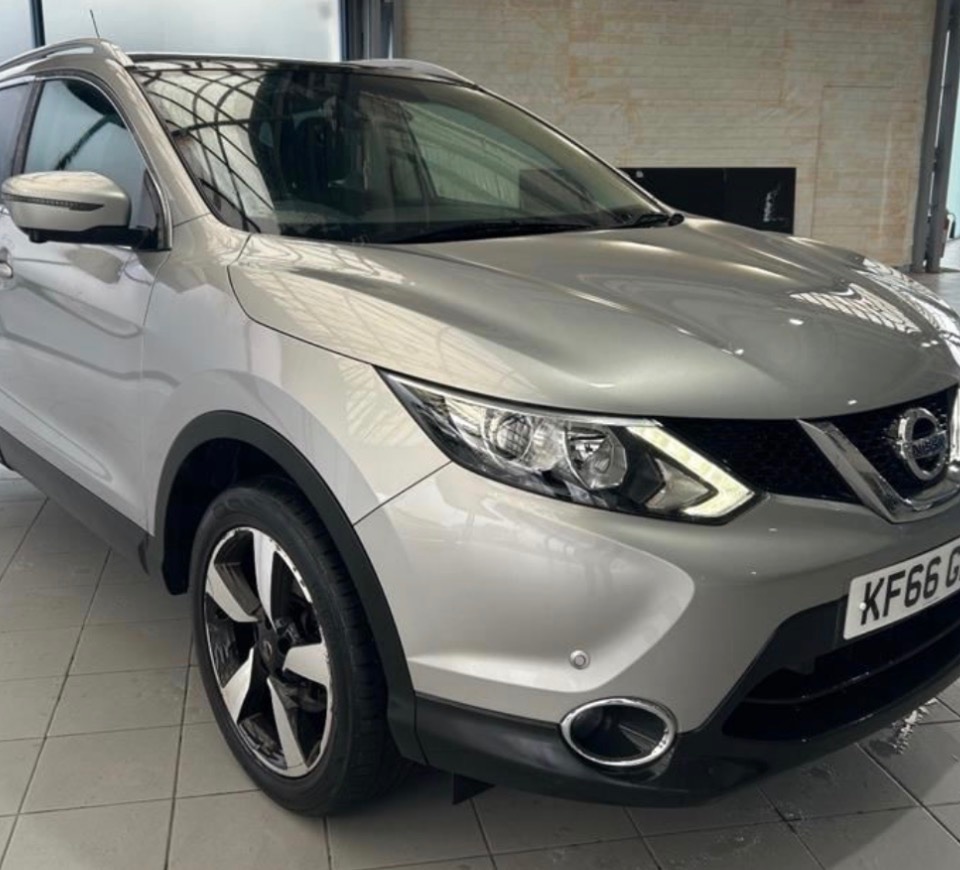 Used Nissan Qashqai 2016 for sale - 77629537: Photo 1