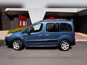 Used Peugeot Partner Tepee 2010 for sale - 79706402: Photo