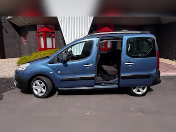 Used Peugeot Partner Tepee 2010 for sale - 79706402: Photo