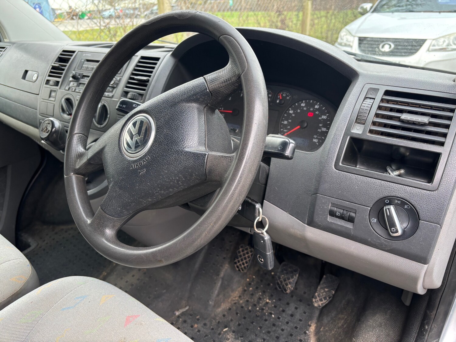 Used Volkswagen Transporter 2005 for sale - 77864599: Photo 3