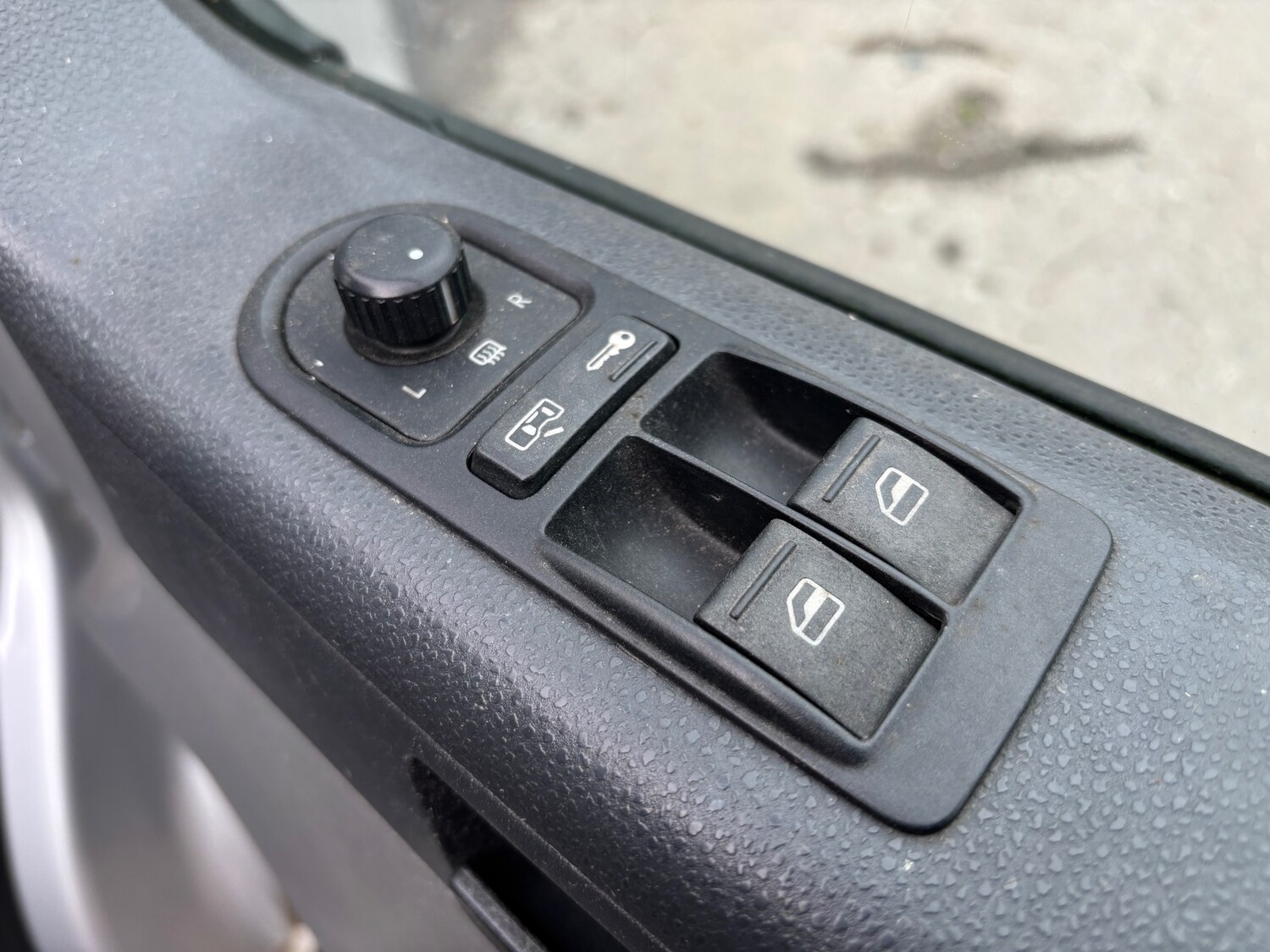 Used Volkswagen Transporter 2005 for sale - 77864599: Photo 6