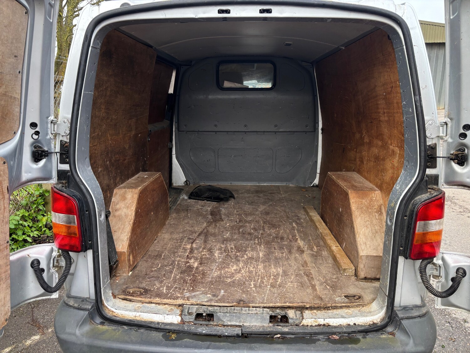 Used Volkswagen Transporter 2005 for sale - 77864599: Photo 9