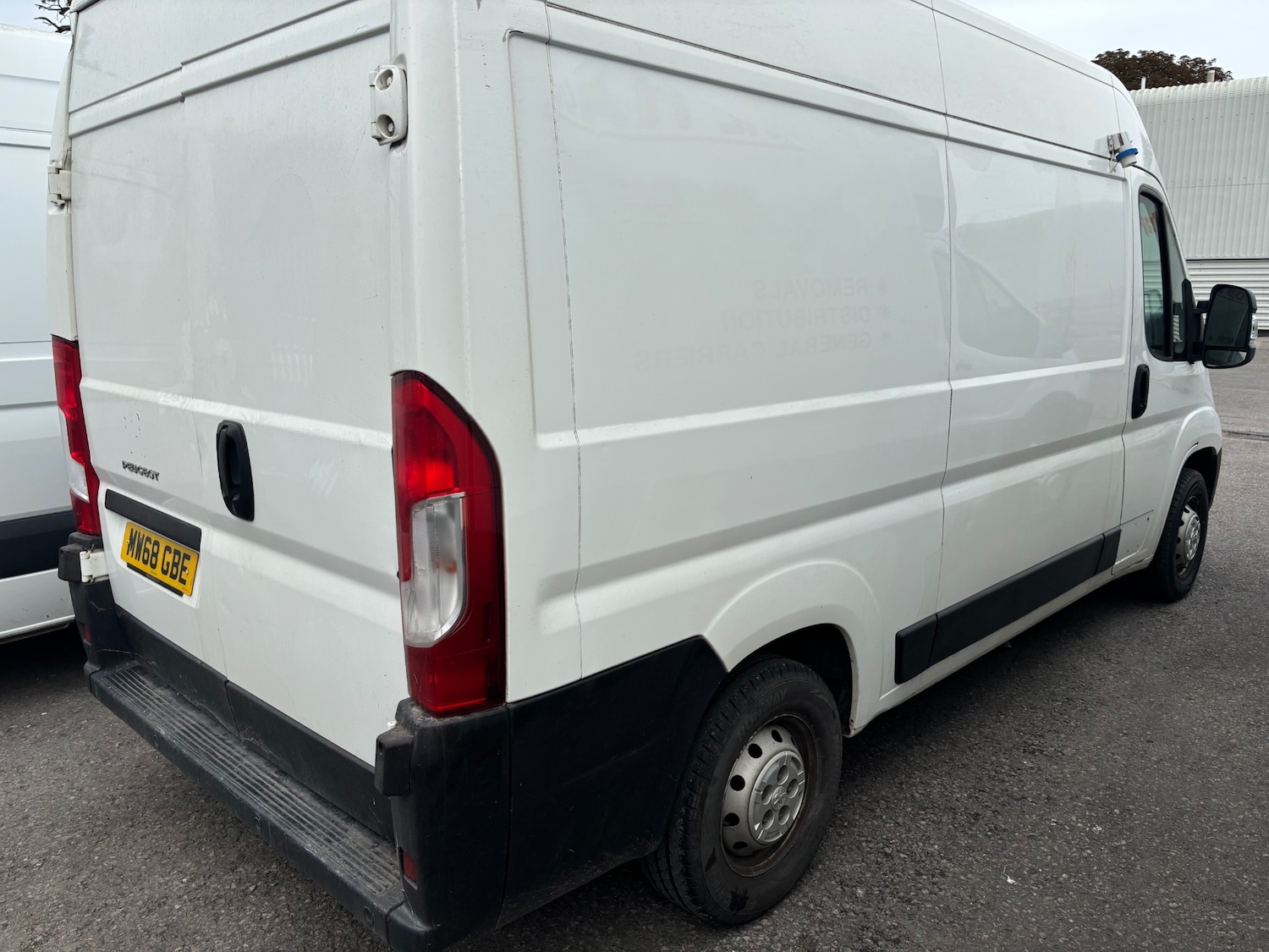 Used Peugeot Boxer 2018 for sale - 76104437: Photo 2