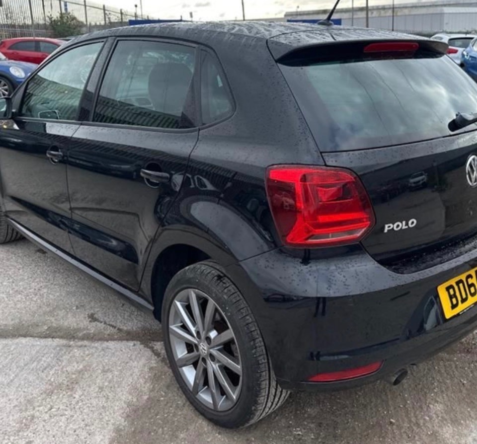 Used Volkswagen Polo 2015 for sale - 78143774: Photo 2