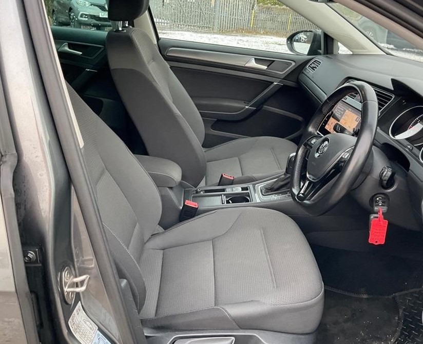 Used Volkswagen Golf 2019 for sale - 77159155: Photo 8