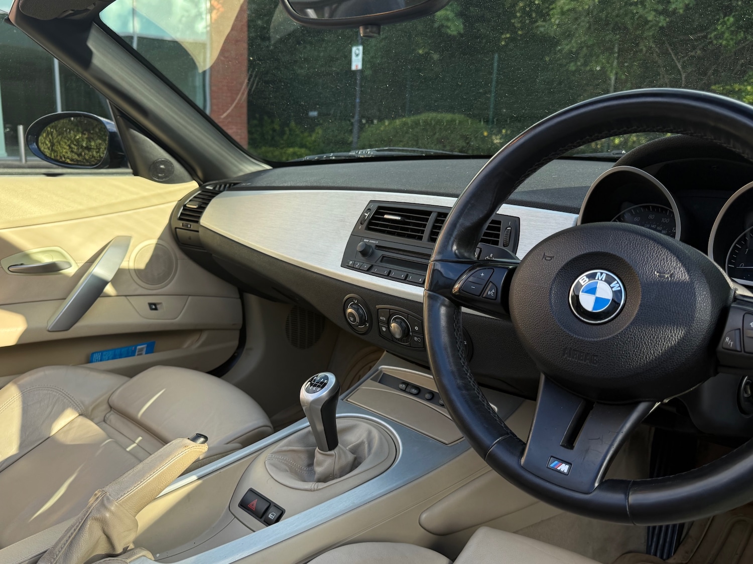 BMW Z4 2.0i Sport Convertible 2dr Petrol Manual Euro 4 (150 ps) — photo 32 of 40