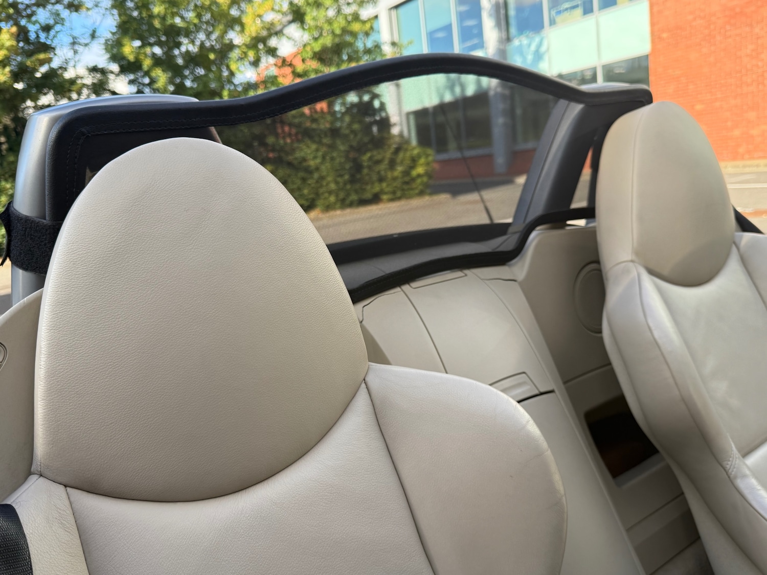 BMW Z4 2.0i Sport Convertible 2dr Petrol Manual Euro 4 (150 ps) — photo 36 of 40