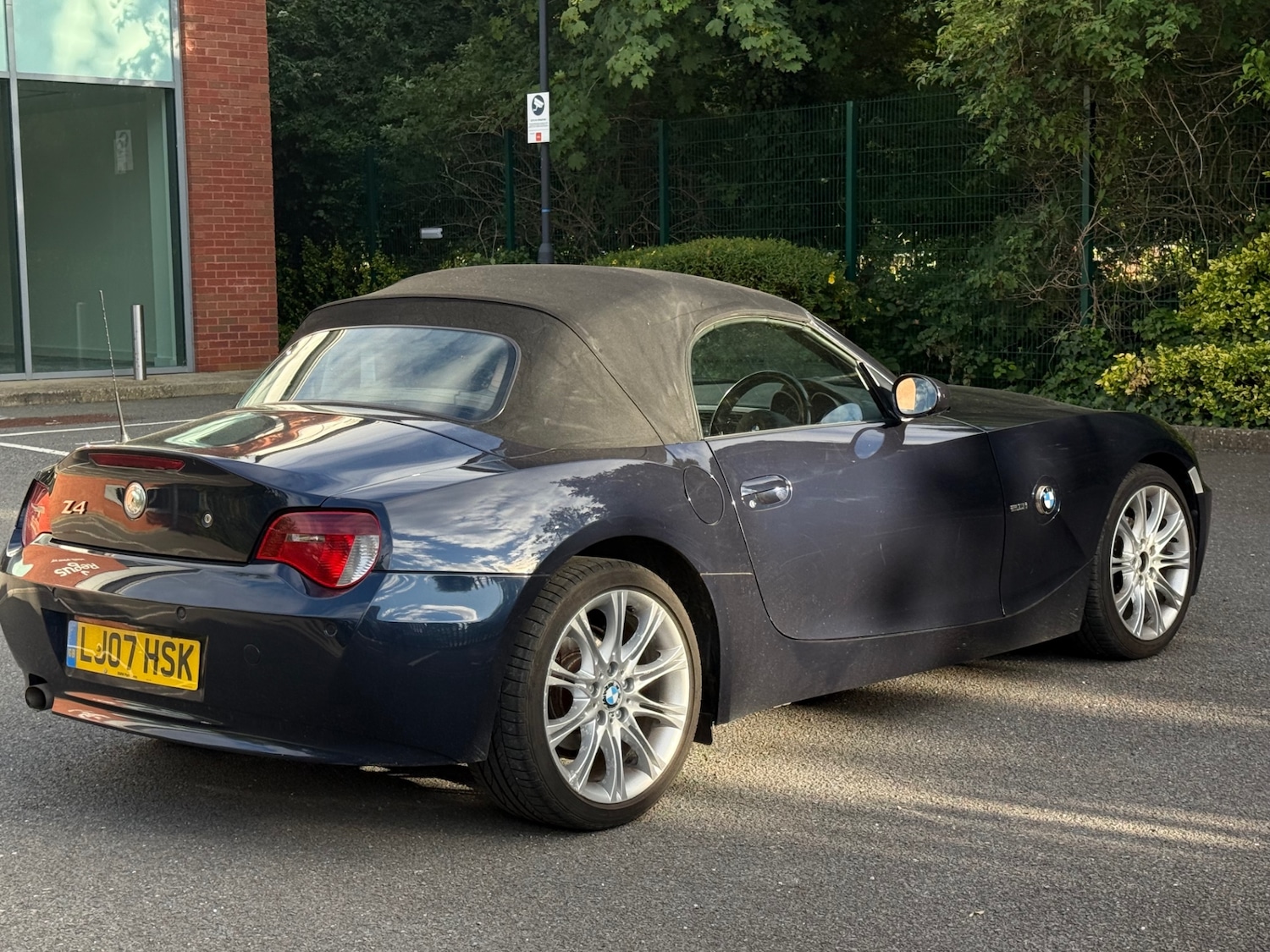 BMW Z4 2.0i Sport Convertible 2dr Petrol Manual Euro 4 (150 ps) — photo 5 of 40