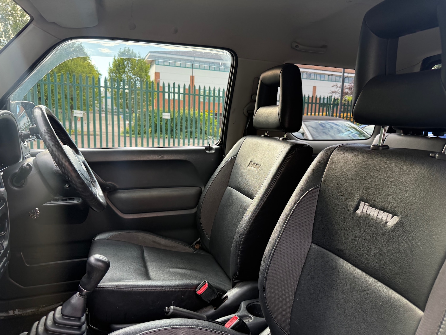 Suzuki Jimny 1.3 SZ4 SUV 3dr Petrol Automatic (181 g/km, 83 bhp) — photo 22 of 46