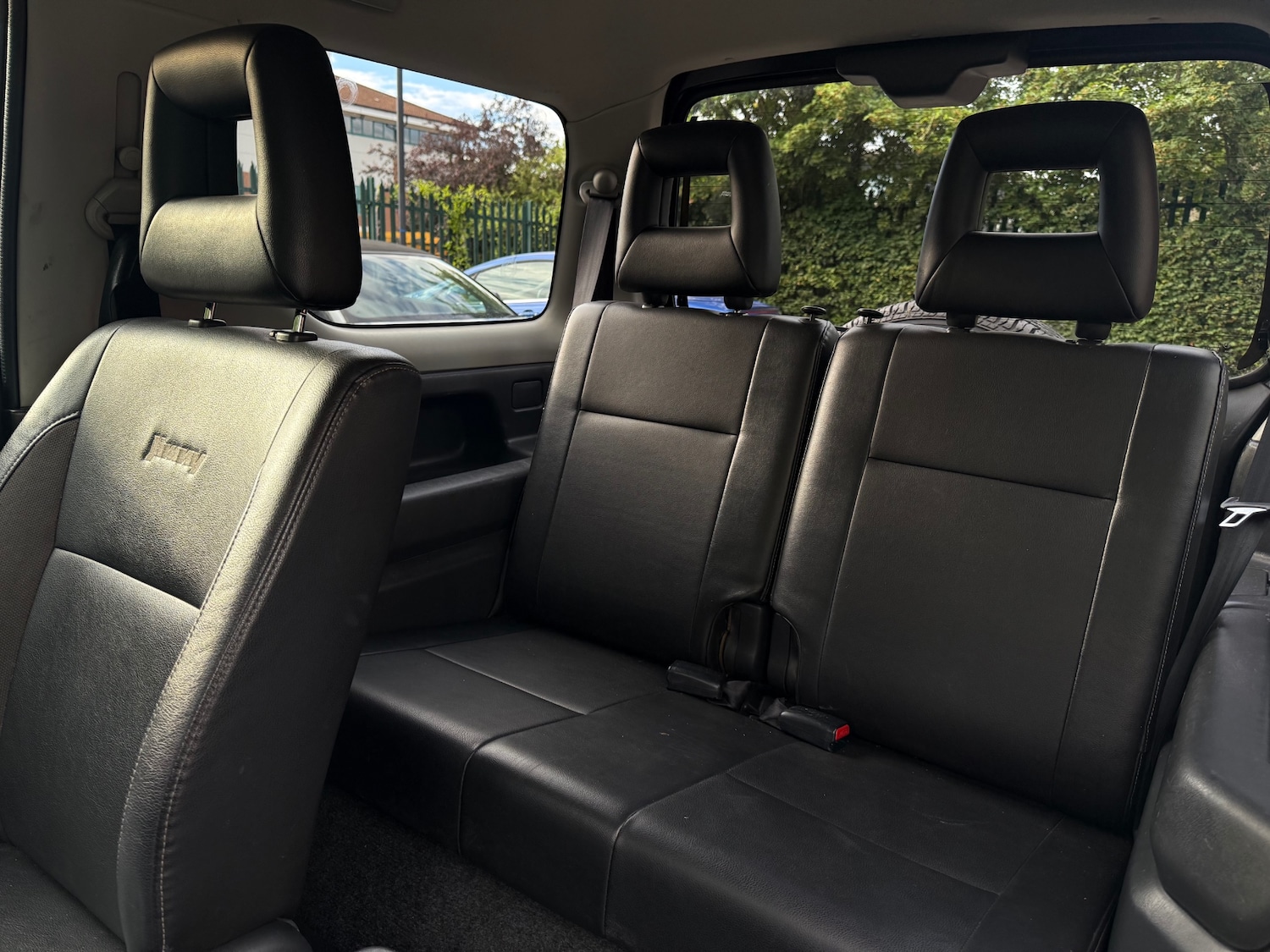 Suzuki Jimny 1.3 SZ4 SUV 3dr Petrol Automatic (181 g/km, 83 bhp) — photo 29 of 46