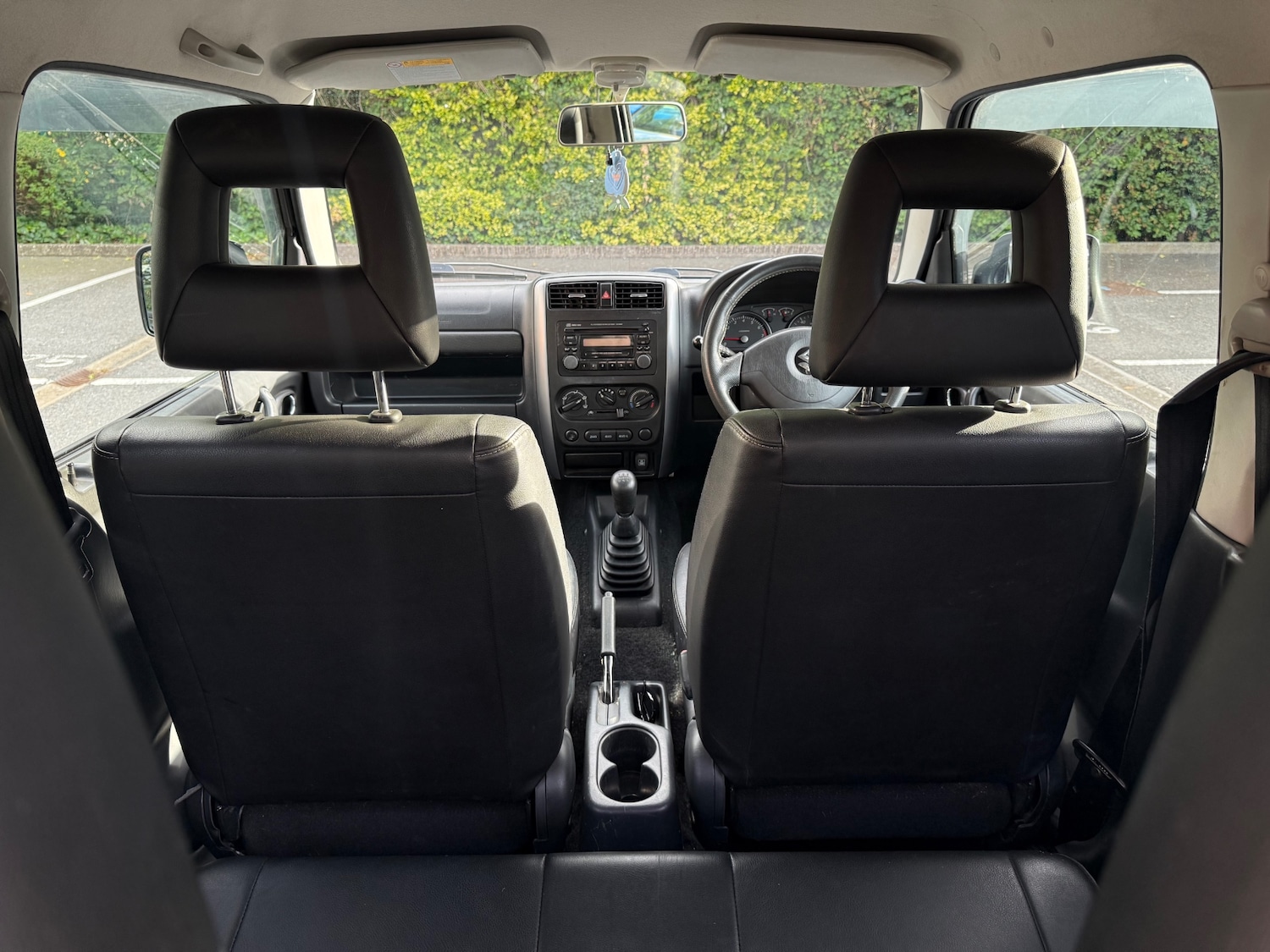 Suzuki Jimny 1.3 SZ4 SUV 3dr Petrol Automatic (181 g/km, 83 bhp) — photo 44 of 46
