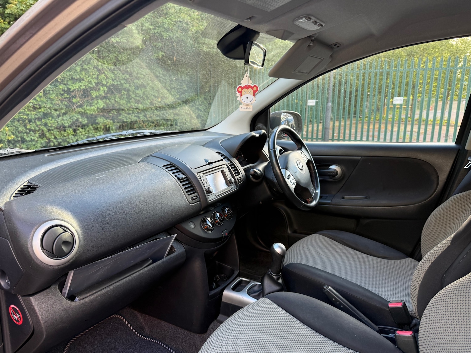 Nissan Note 1.4 16V n-tec Hatchback 5dr Petrol Manual Euro 5 (88 ps) — photo 15 of 40