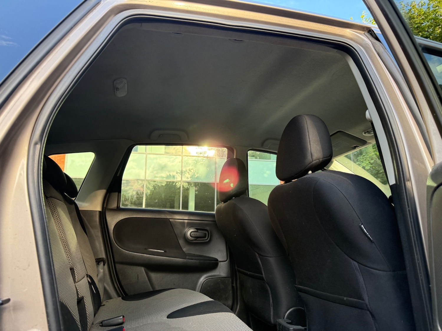Nissan Note 1.4 16V n-tec Hatchback 5dr Petrol Manual Euro 5 (88 ps) — photo 29 of 40