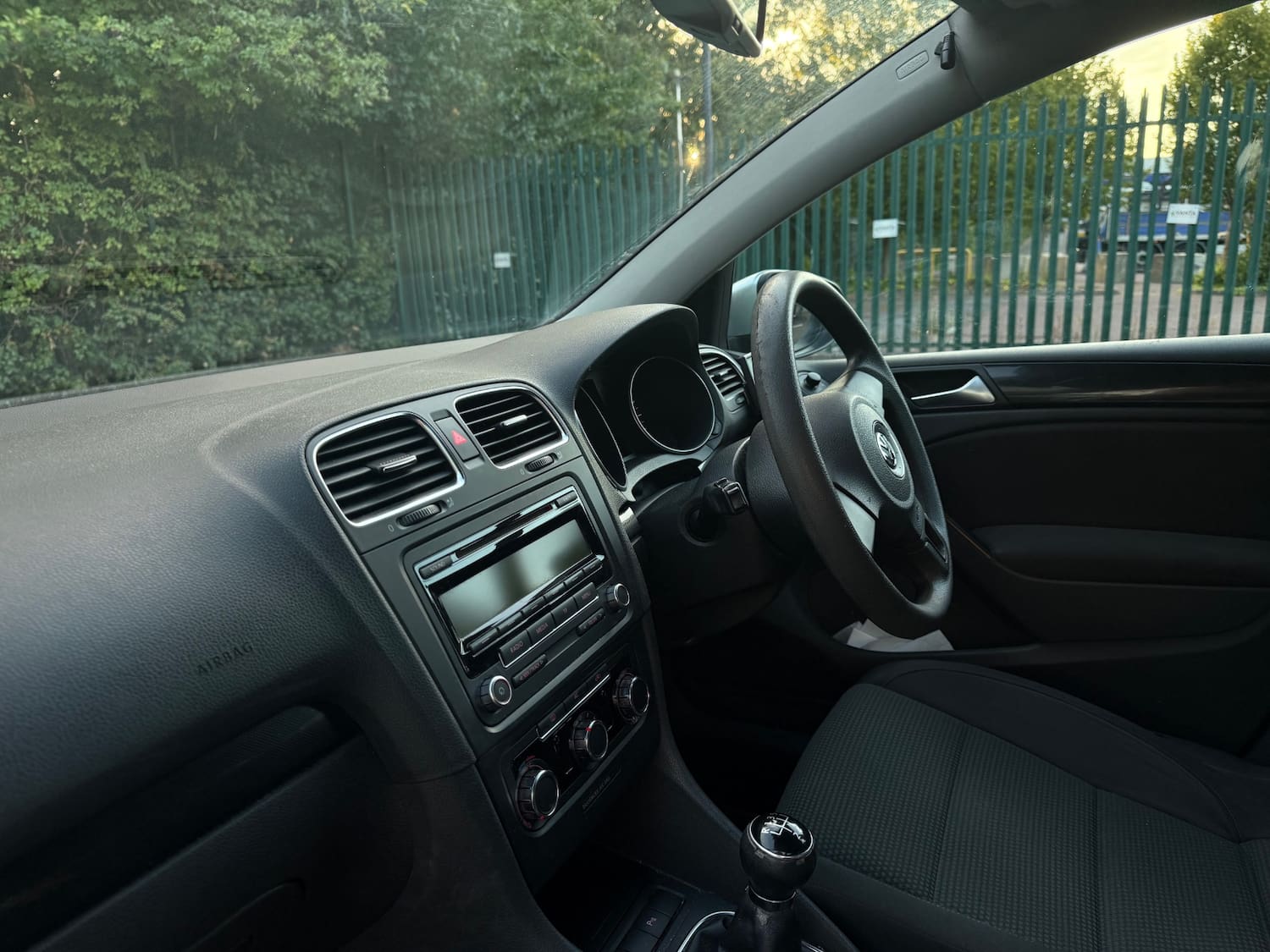 Volkswagen Golf 2.0 TDI SE Hatchback 5dr Diesel Manual Euro 5 (110 ps) — photo 14 of 32