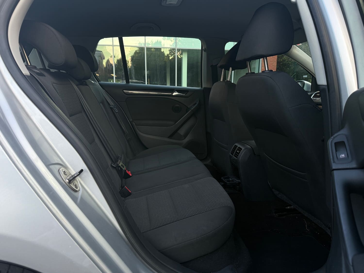 Volkswagen Golf 2.0 TDI SE Hatchback 5dr Diesel Manual Euro 5 (110 ps) — photo 23 of 32