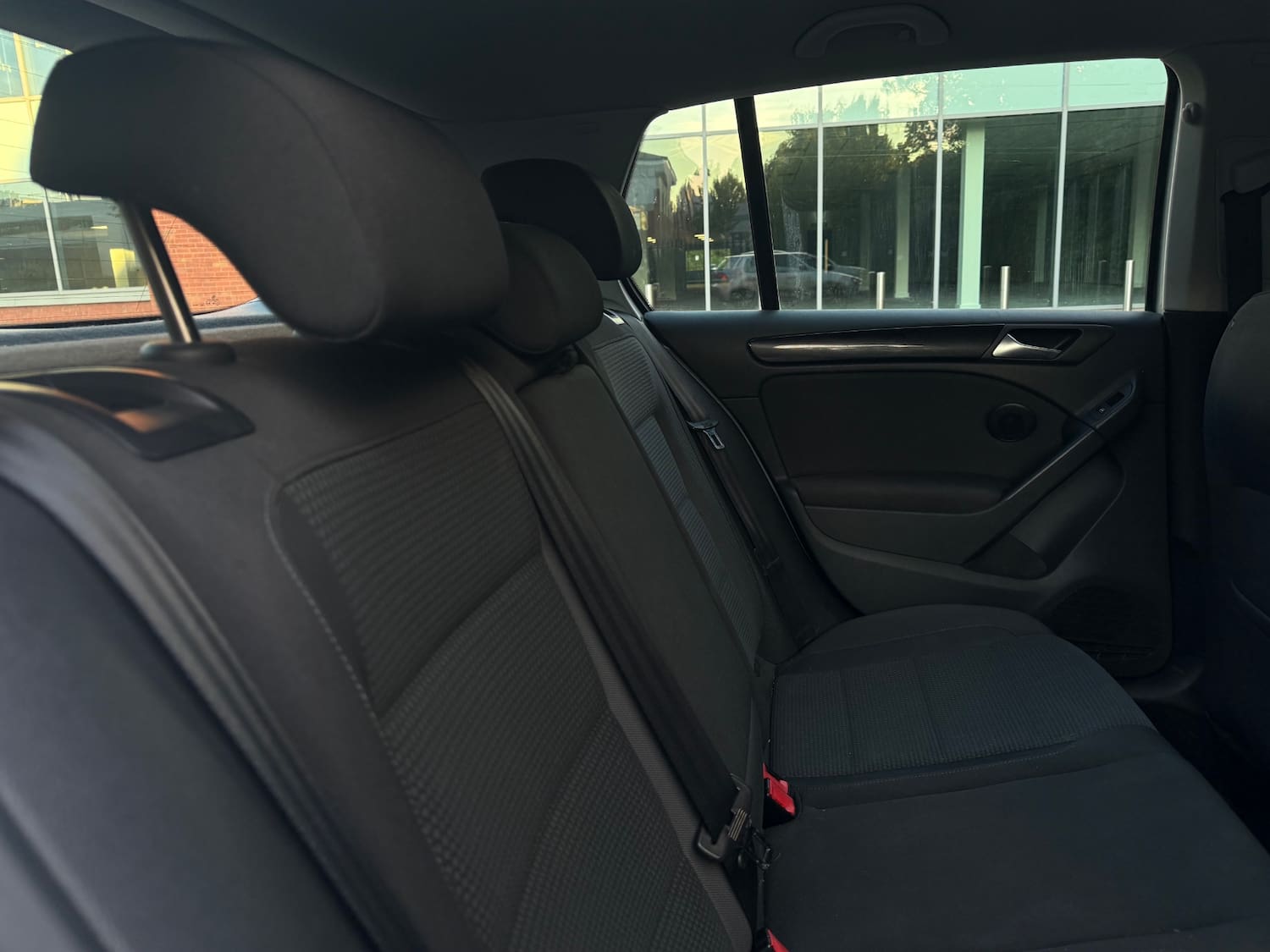 Volkswagen Golf 2.0 TDI SE Hatchback 5dr Diesel Manual Euro 5 (110 ps) — photo 24 of 32