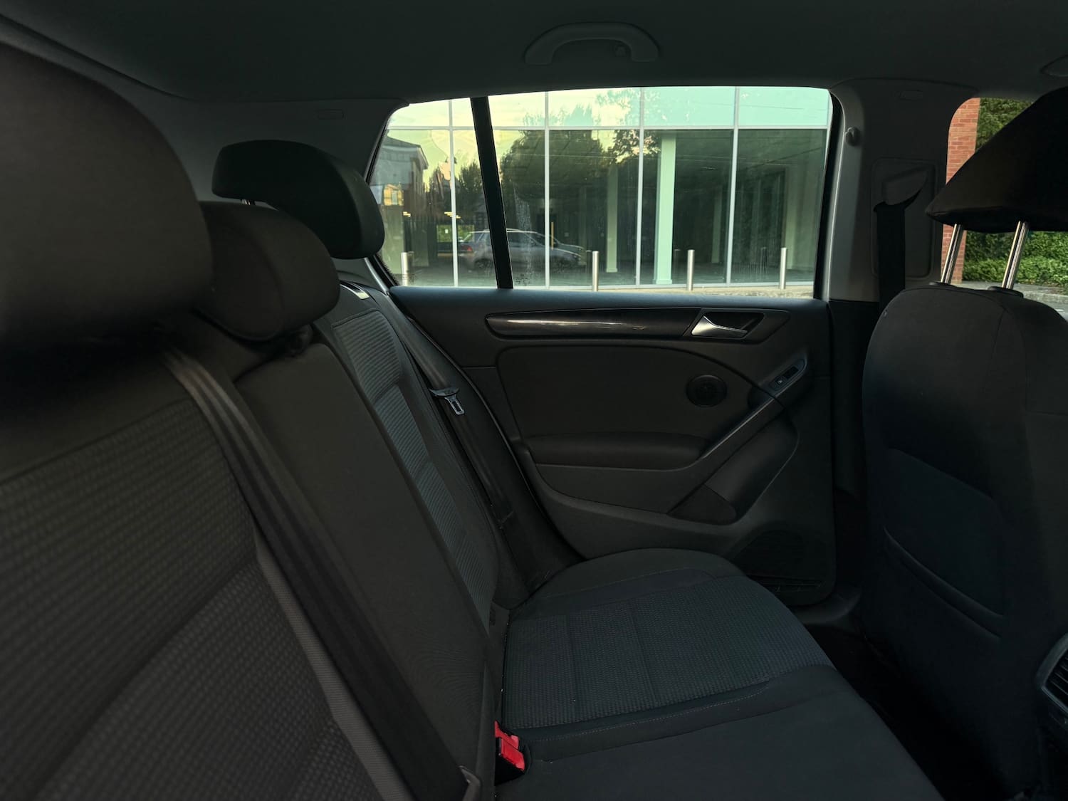 Volkswagen Golf 2.0 TDI SE Hatchback 5dr Diesel Manual Euro 5 (110 ps) — photo 25 of 32