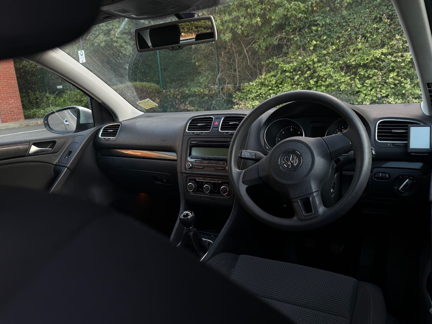 Volkswagen Golf 2.0 TDI SE Hatchback 5dr Diesel Manual Euro 5 (110 ps) — photo 28 of 32