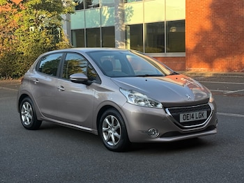 Used Peugeot 208 2014 for sale - 79616911: Photo