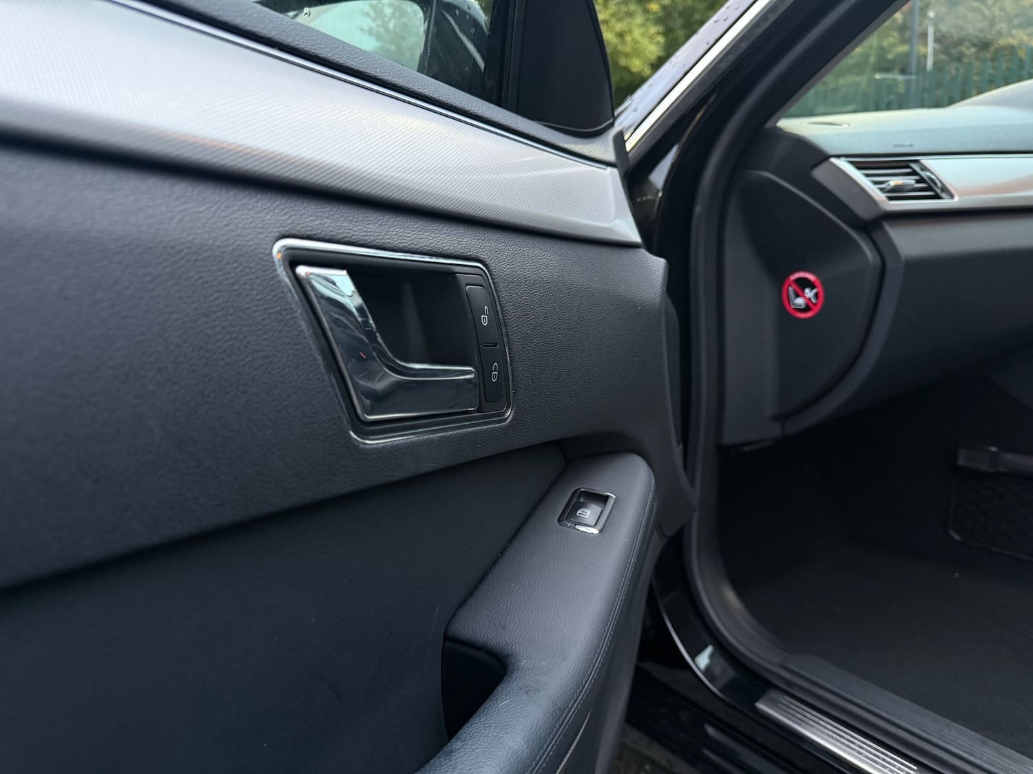 Mercedes-Benz E Class 2.1 E220 CDI BlueEfficiency SE Saloon 4dr Diesel Tiptronic Euro 5 (170 ps) — photo 16 of 53