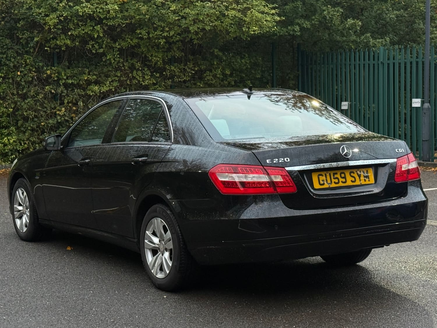 Mercedes-Benz E Class 2.1 E220 CDI BlueEfficiency SE Saloon 4dr Diesel Tiptronic Euro 5 (170 ps) — photo 3 of 53