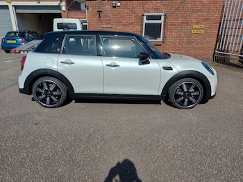 Used MINI Hatch 2023 for sale - 78371978: Photo
