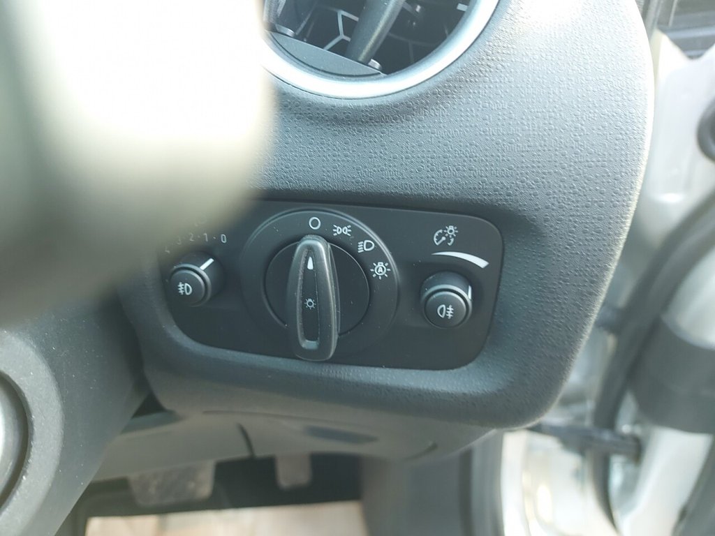 Used Ford Fiesta 2017 for sale - 77919923: Photo 13