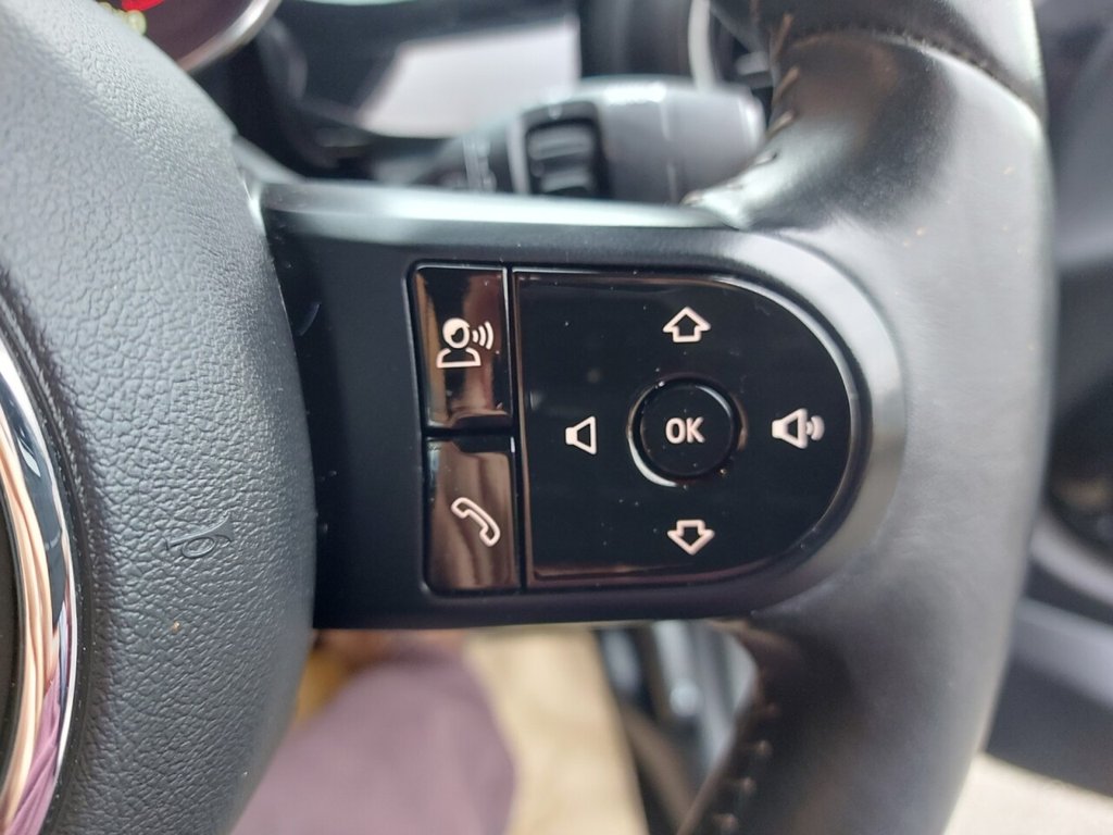 Used MINI Convertible 2023 for sale - 77364811: Photo 17