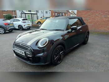 Used MINI Convertible 2023 for sale - 77364811: Photo