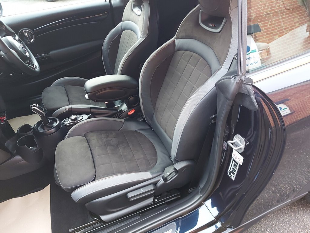 Used MINI Convertible 2023 for sale - 77364811: Photo 9