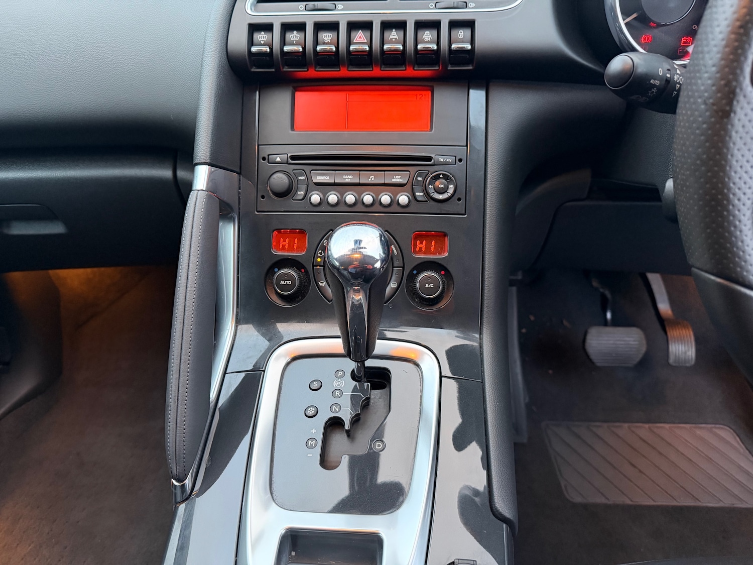 Used Peugeot 3008 2010 for sale - 77838397: Photo 17