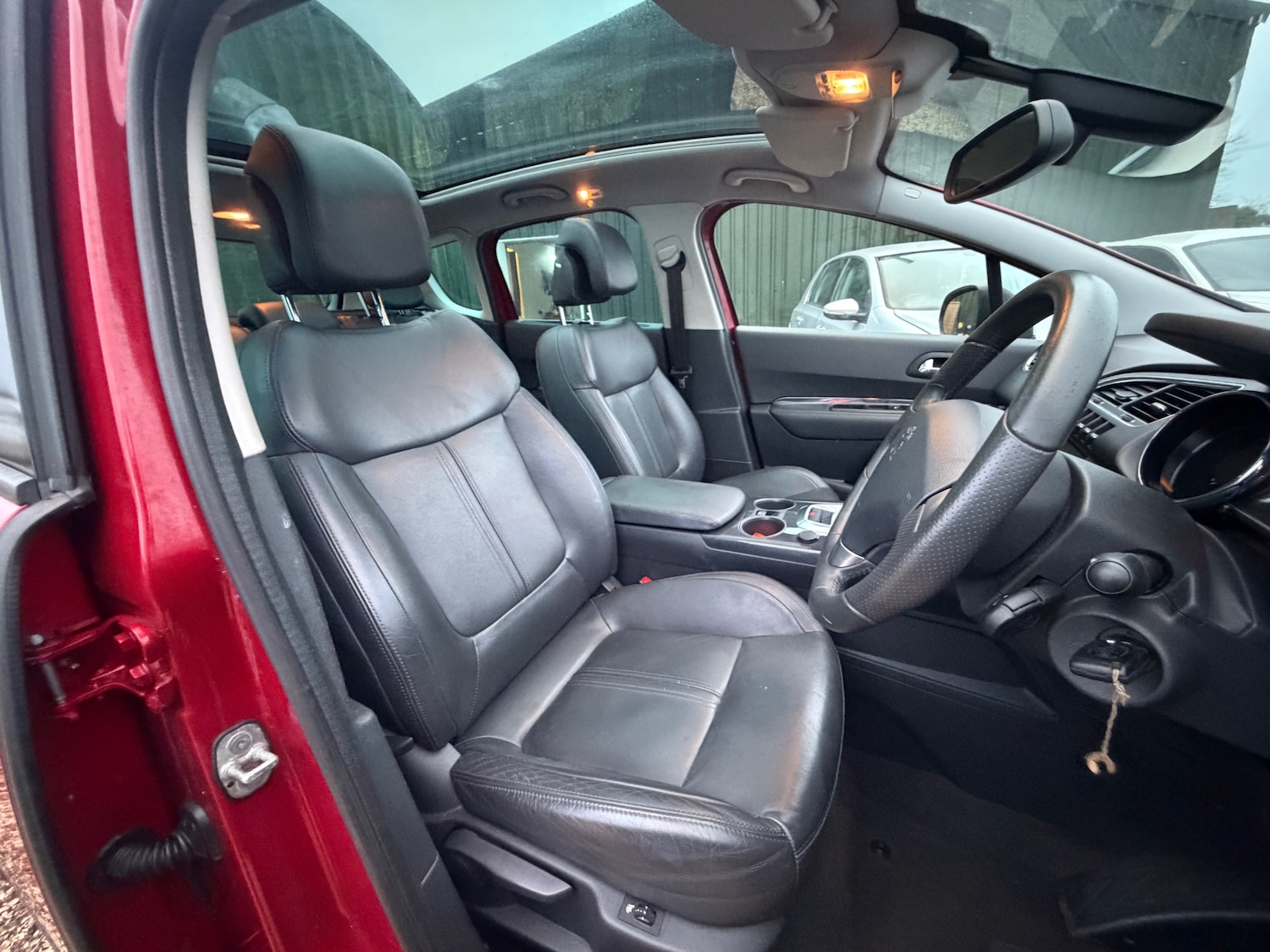 Used Peugeot 3008 2010 for sale - 77838397: Photo 9