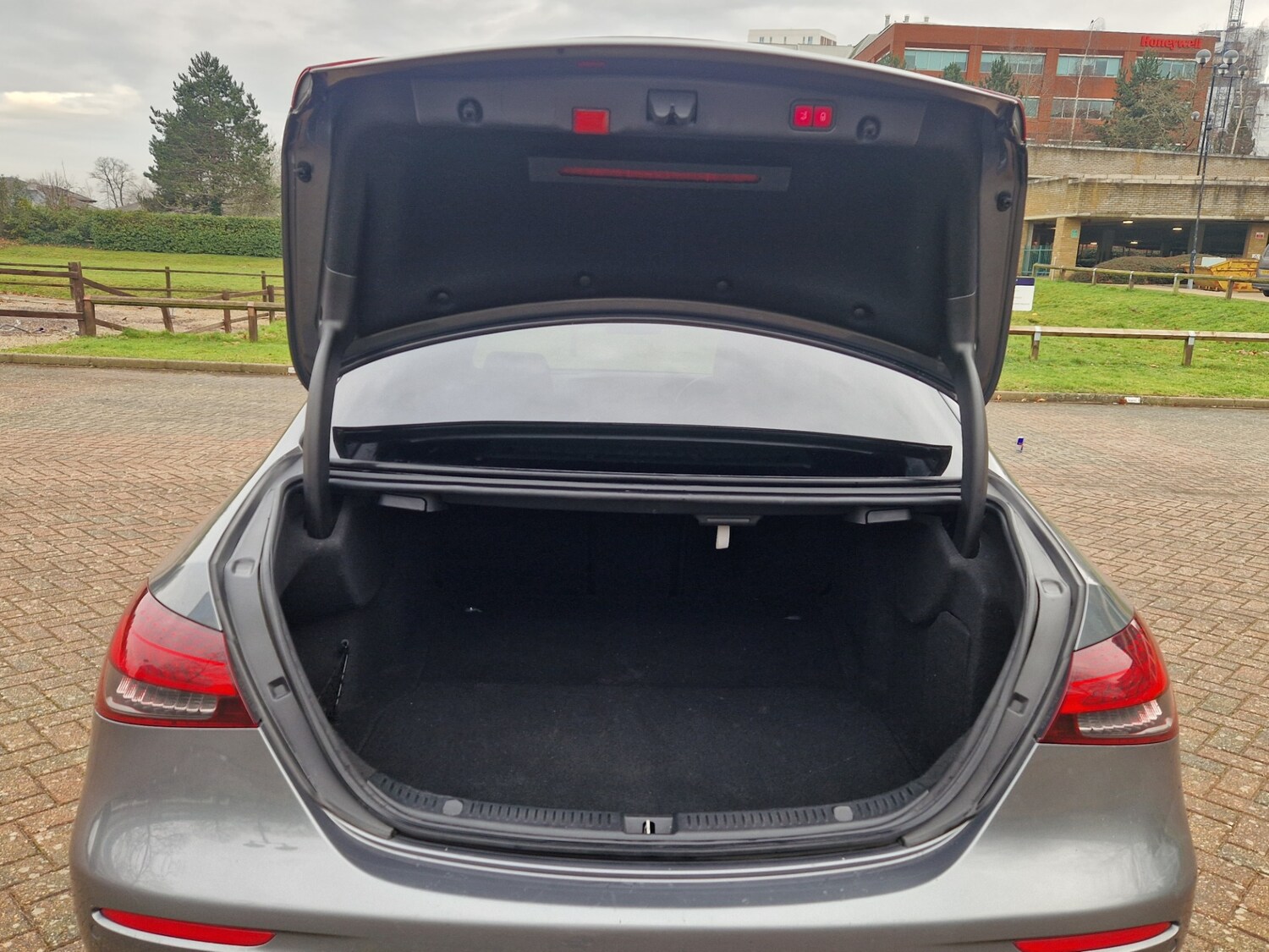 Used Mercedes-Benz E Class 2021 for sale - 77855599: Photo 18