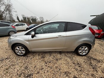 Used Ford Fiesta 2011 for sale - 77838404: Photo