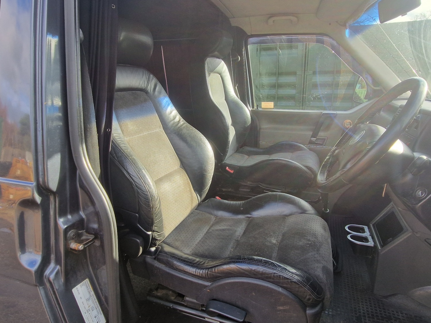 Used Volkswagen Transporter 2003 for sale - 77840068: Photo 7