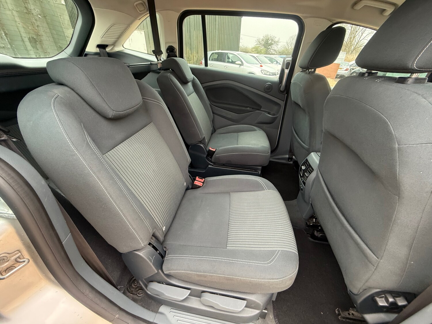 Used Ford Grand C-Max 2013 for sale - 77837350: Photo 12