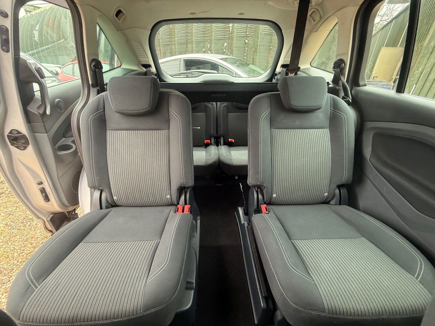 Used Ford Grand C-Max 2013 for sale - 77837350: Photo 13