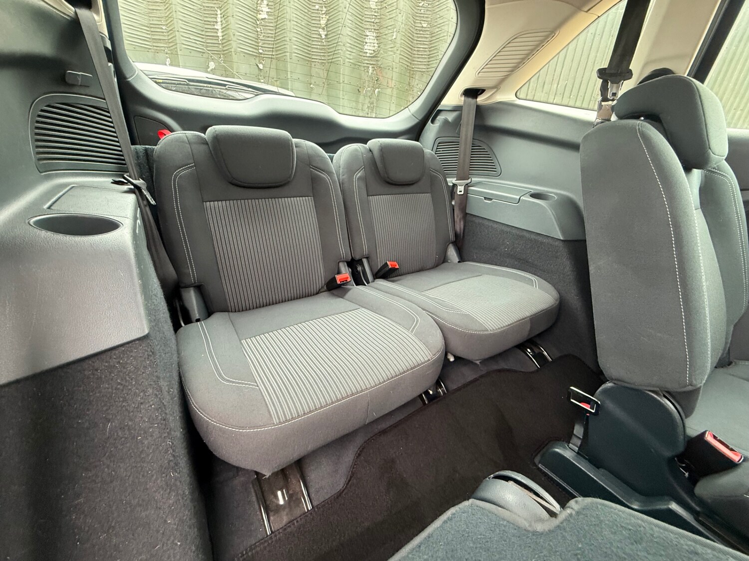 Used Ford Grand C-Max 2013 for sale - 77837350: Photo 14