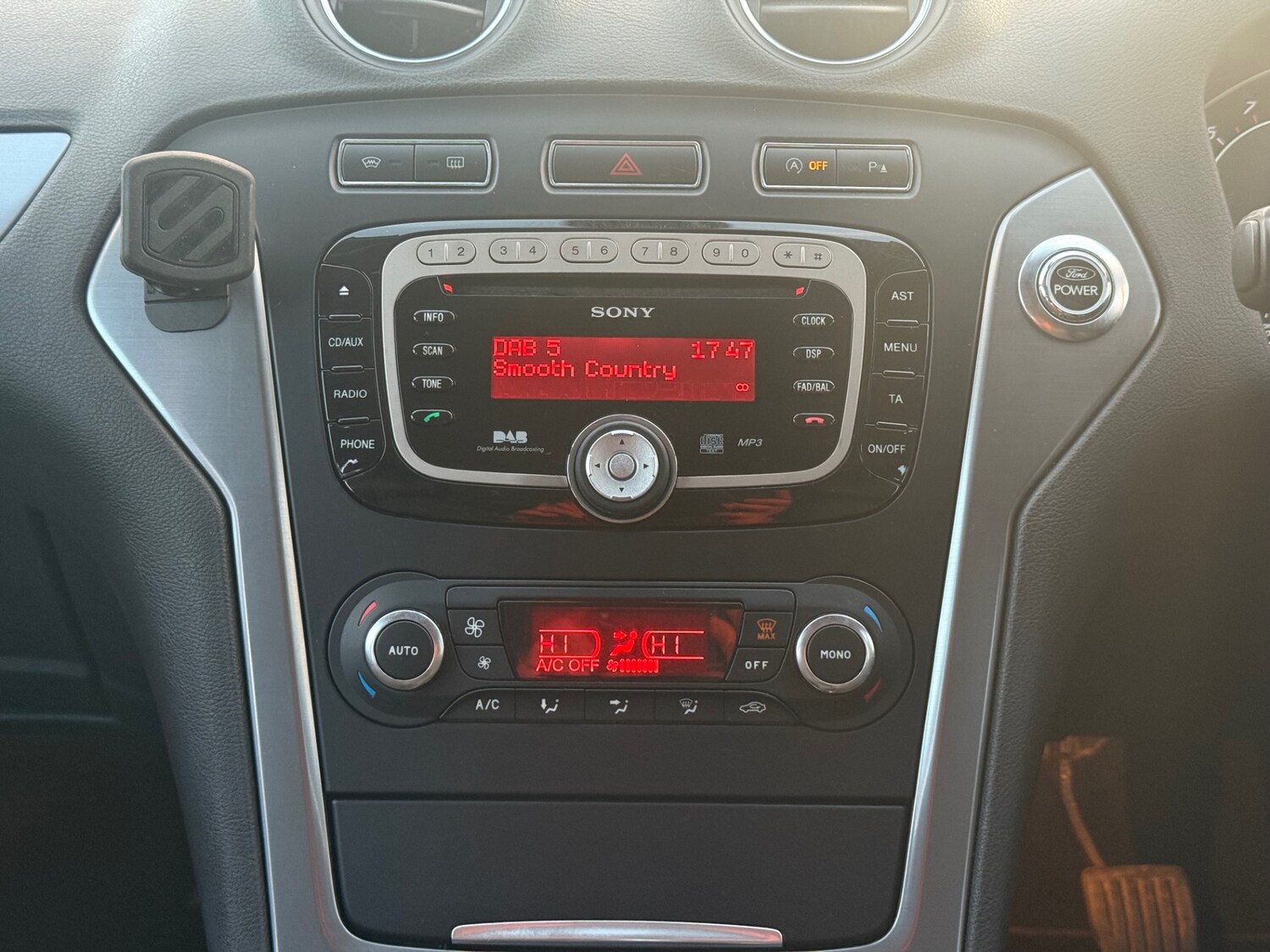 Used Ford Mondeo 2011 for sale - 77837245: Photo 17