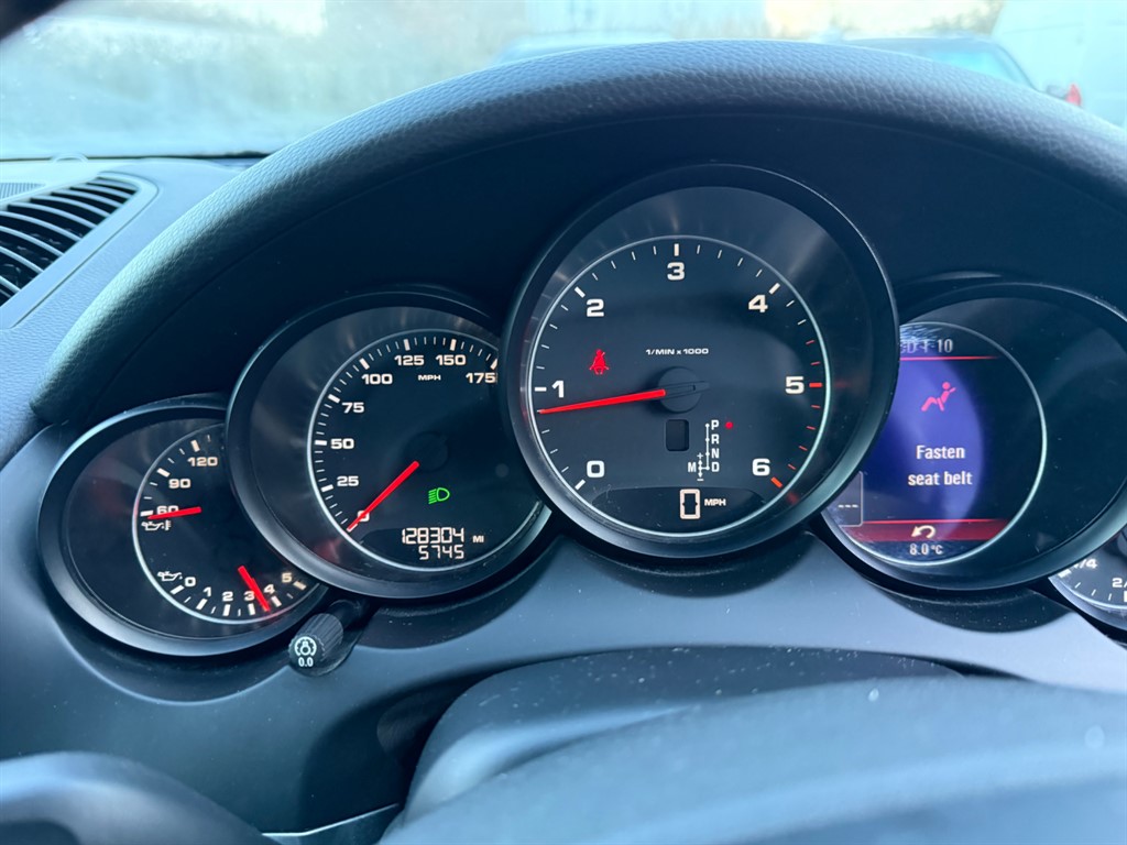 Used Porsche Cayenne 2010 for sale - 77235659: Photo 10