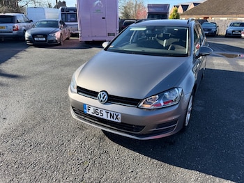 Used Volkswagen Golf 2015 for sale - 77499869: Photo