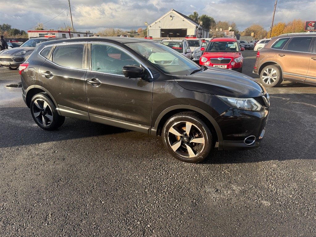 Used Nissan Qashqai 2015 for sale - 77075203: Photo 2