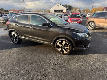 Used Nissan Qashqai 2015 for sale - 77075203: Photo