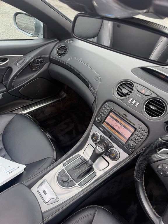 Used Mercedes-Benz SL 2011 for sale - 74805332: Photo 10