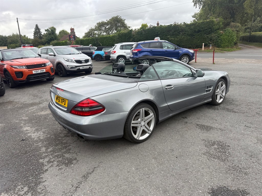 Used Mercedes-Benz SL 2011 for sale - 74805332: Photo 6